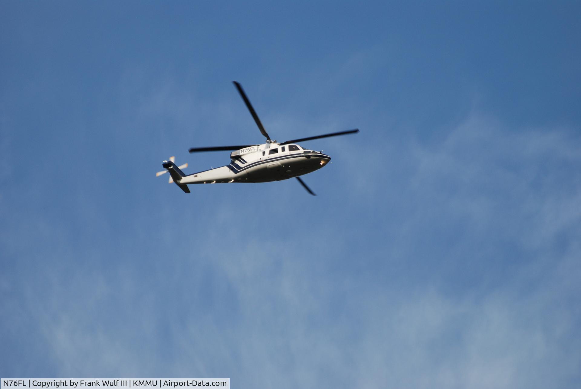 N76FL, 1988 Sikorsky S-76B C/N 760347, Captured after take-off from KMMU