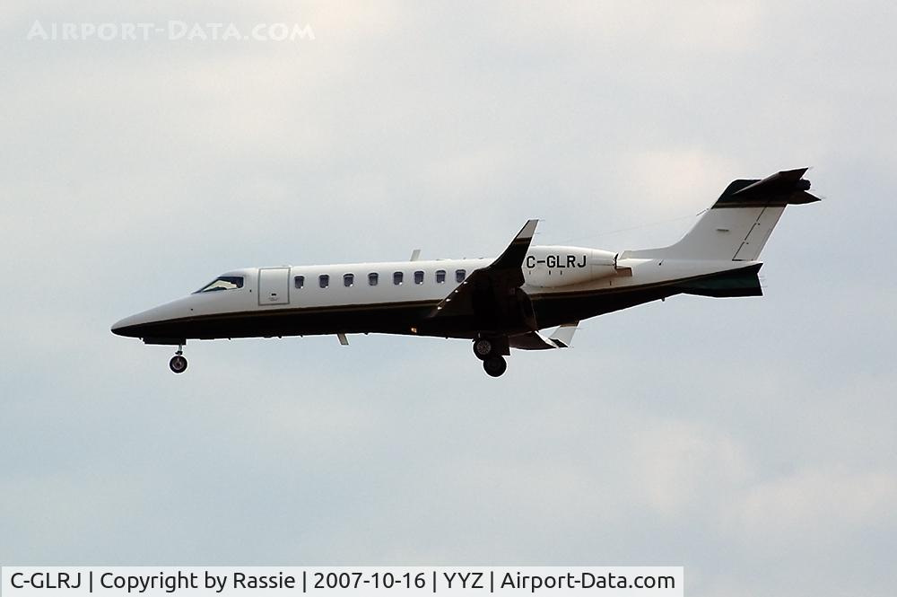 C-GLRJ, 1999 Learjet 45 C/N 019, Final approach