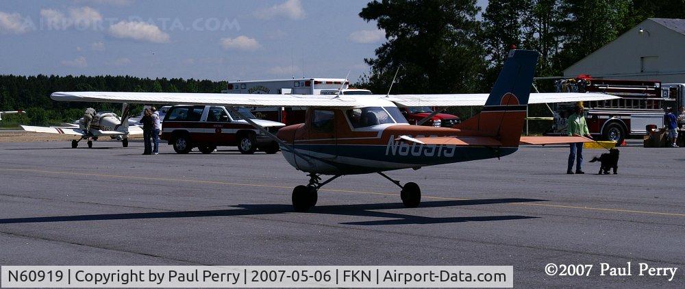 N60919, 1969 Cessna 150J C/N 15070669, In for a bit, now taxiing out