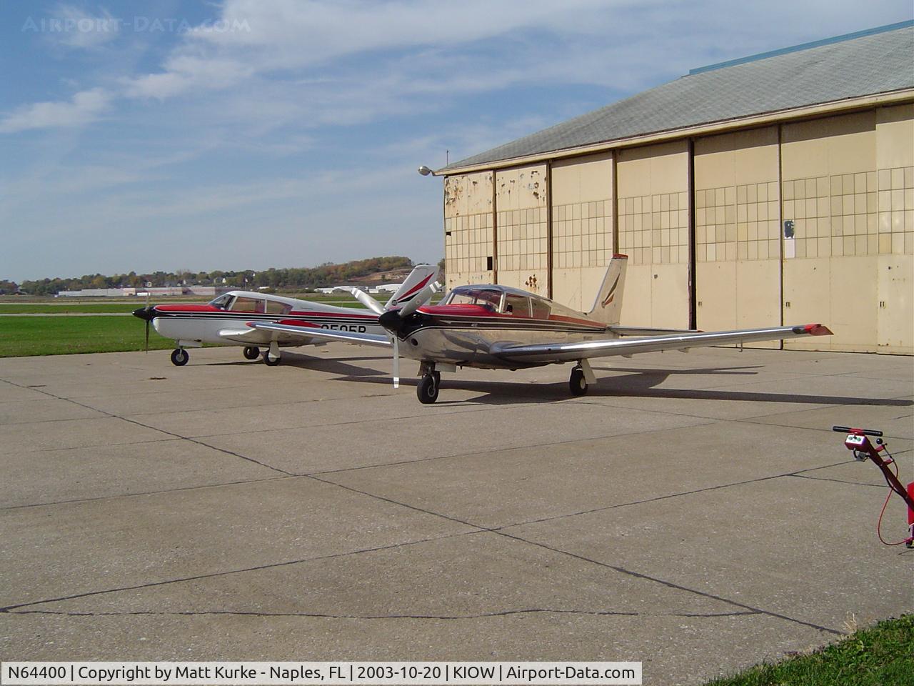 N64400, 1964 Piper PA-24-400 Comanche 400 C/N 26-36, A pair of 400's