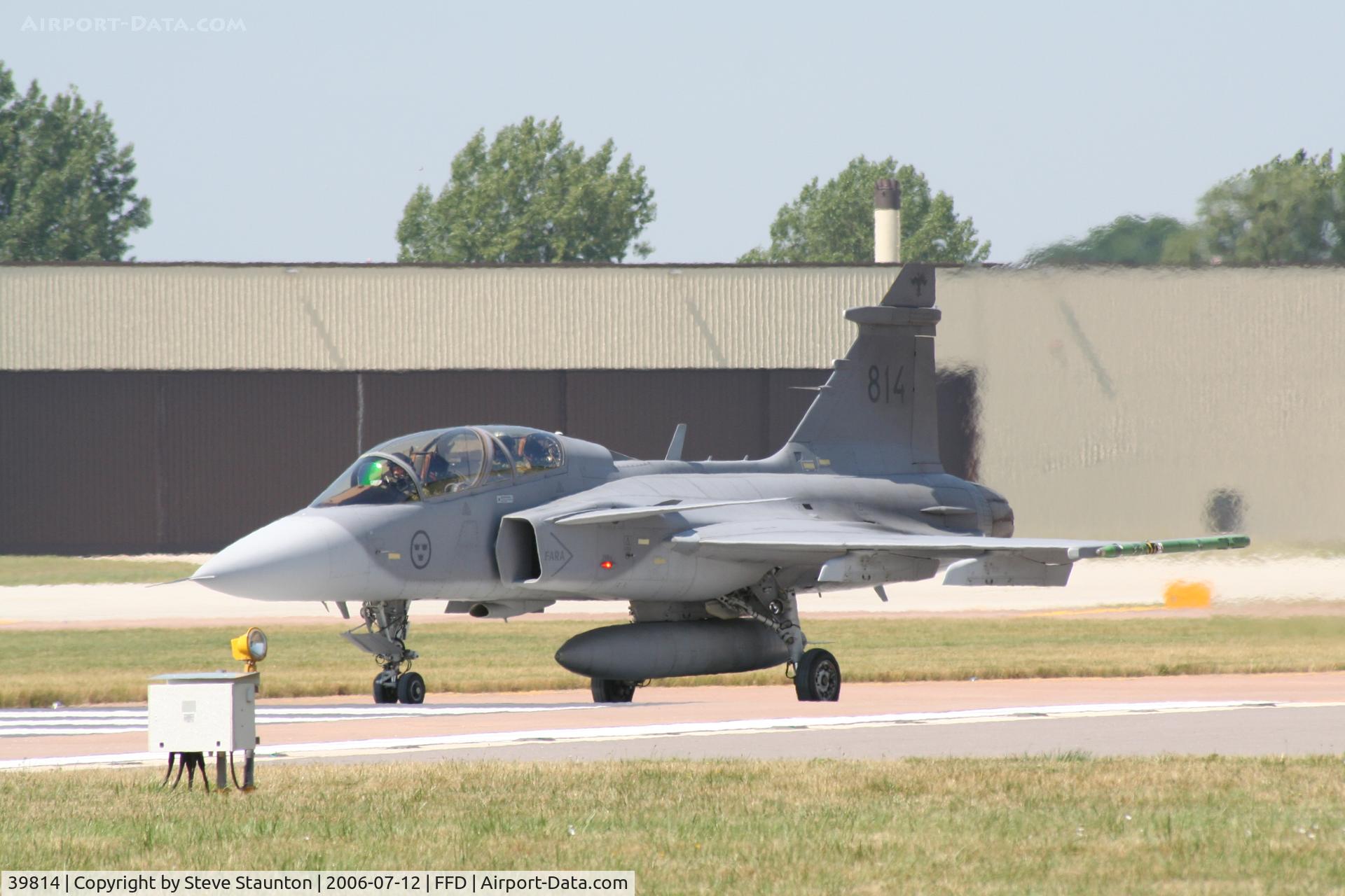 39814, Saab JAS-39B Gripen C/N 39814, Royal International Air Tattoo 2006
