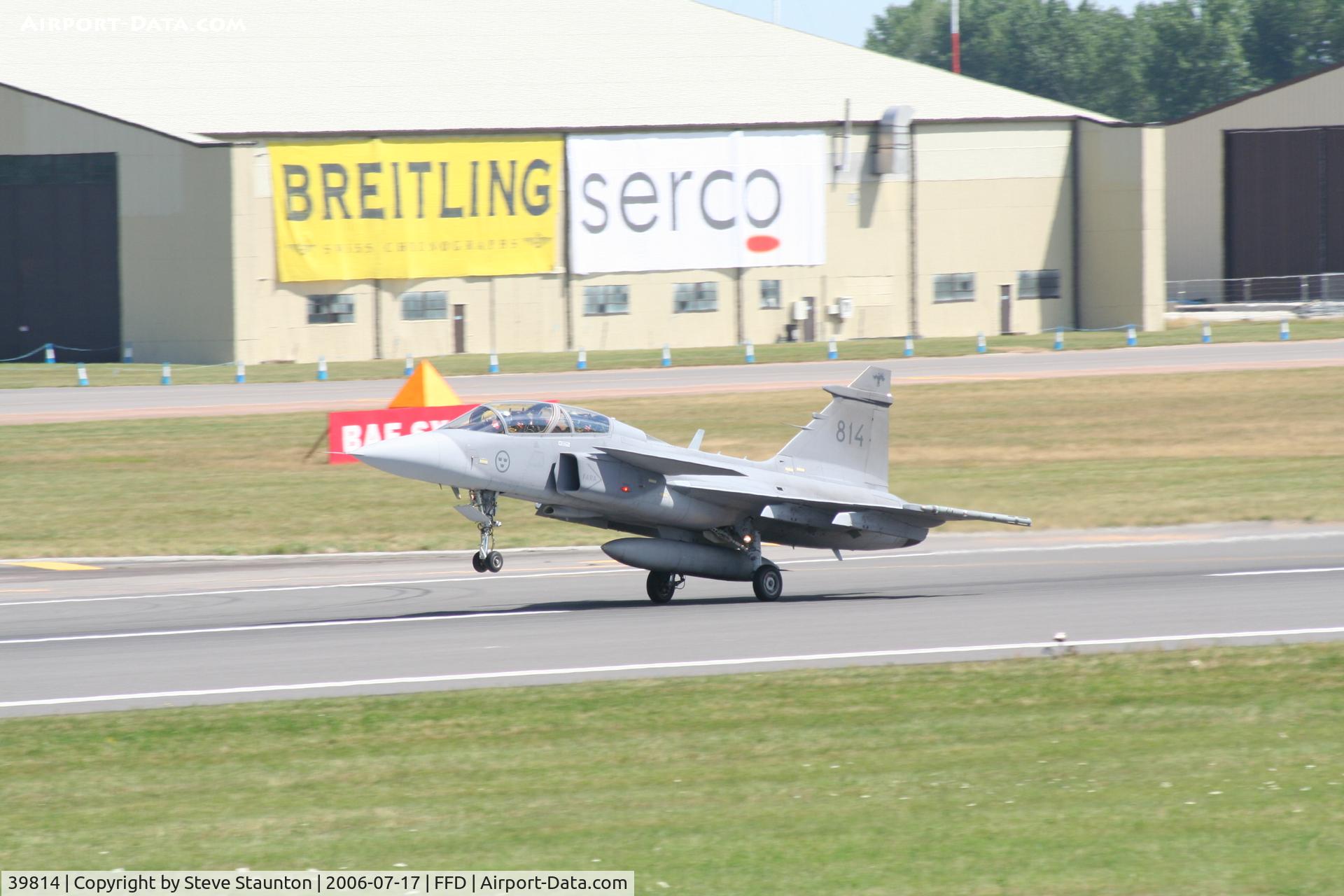 39814, Saab JAS-39B Gripen C/N 39814, Royal International Air Tattoo 2006