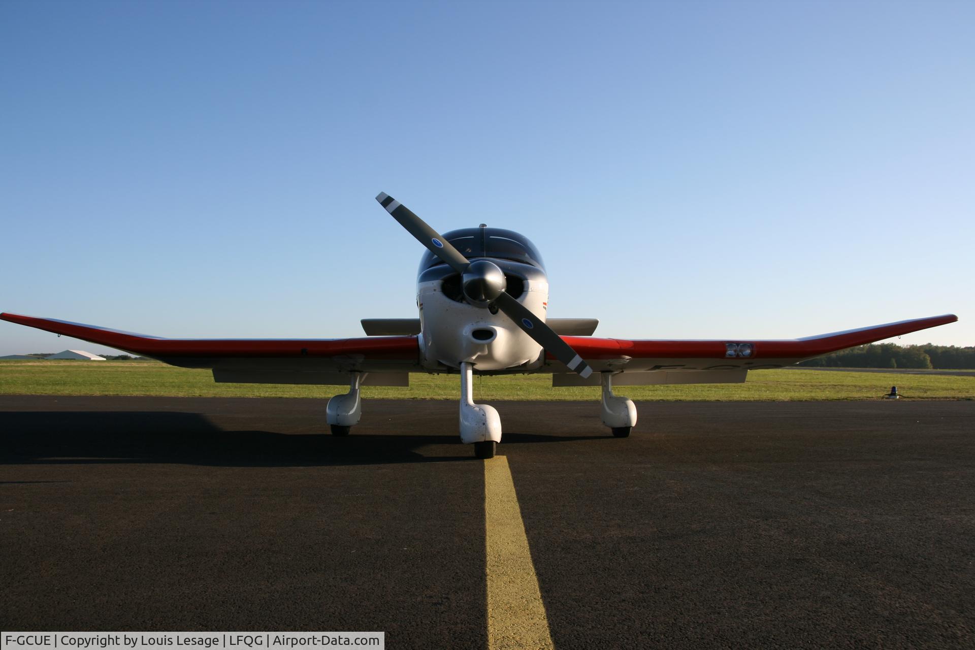 F-GCUE, Robin DR-400-160 Chevalier C/N 1503, dr-400