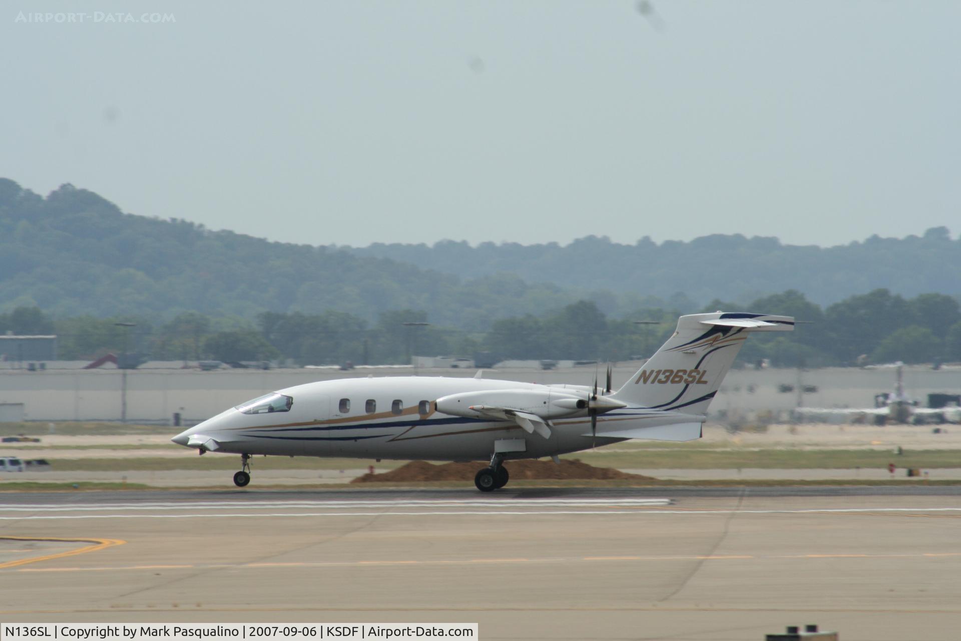 N136SL, 2005 Piaggio P-180 C/N 1101, Piaggio P180