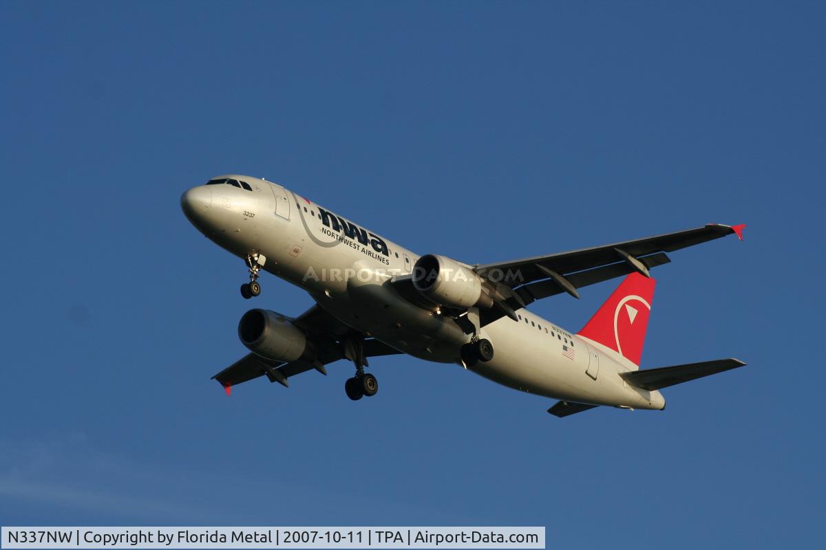 N337NW, 1992 Airbus A320-212 C/N 358, Northwest