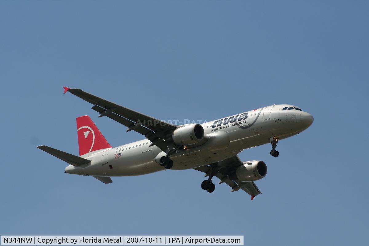 N344NW, 1993 Airbus A320-212 C/N 388, Northwest