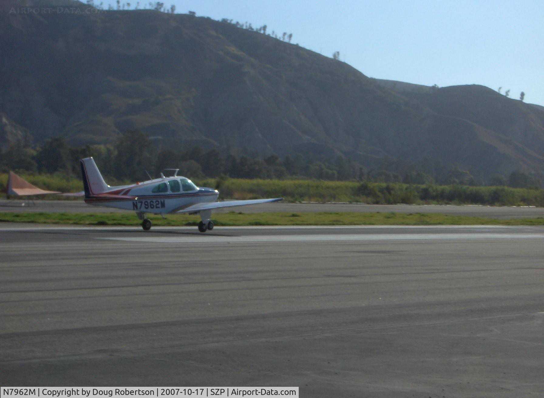 N7962M, 1966 Beech 35-C33A Debonair C/N CE-80, 1966 Beech 35-C33A DEBONAIR, Continental IO-520-B 285 Hp, takeoff roll Rwy 22