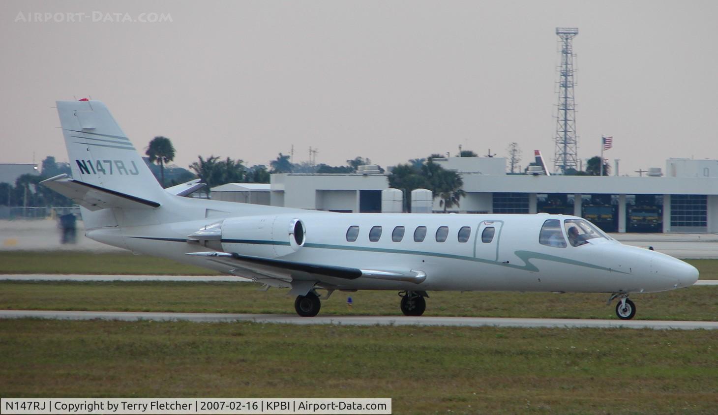 N147RJ, 1978 Cessna 310R C/N 310R-1294, part of the Friday afternoon arrivals 'rush' at PBI