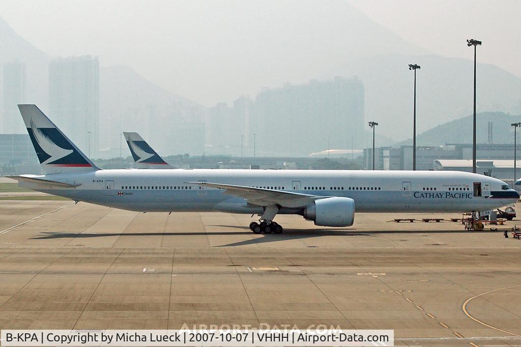 B-KPA, 2007 Boeing 777-367/ER C/N 36154, At Hong Kong