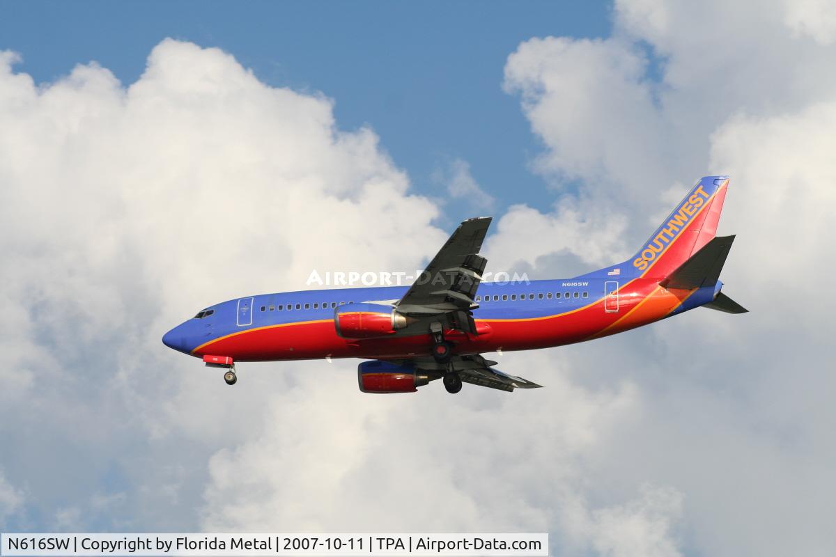 N616SW, 1995 Boeing 737-3H4 C/N 27699, Southwest