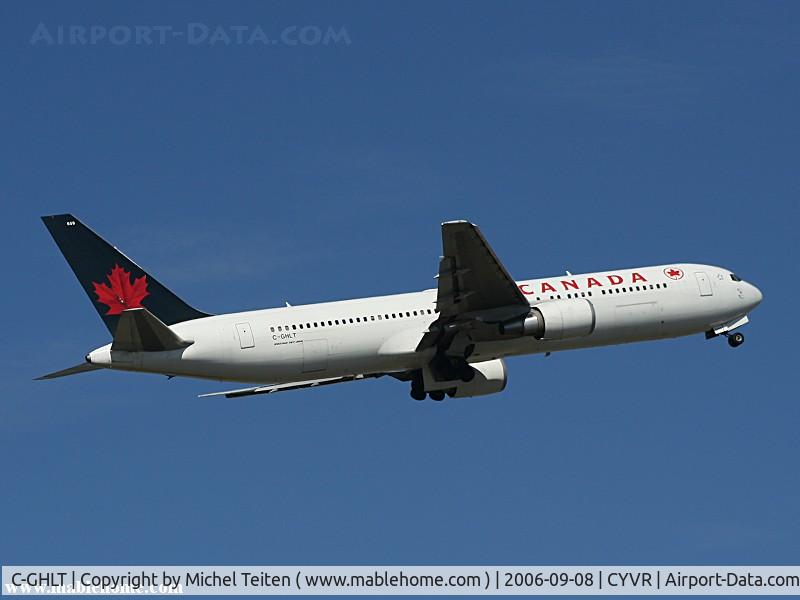 C-GHLT, 2001 Boeing 767-333 C/N 30850, Taking off from YVR