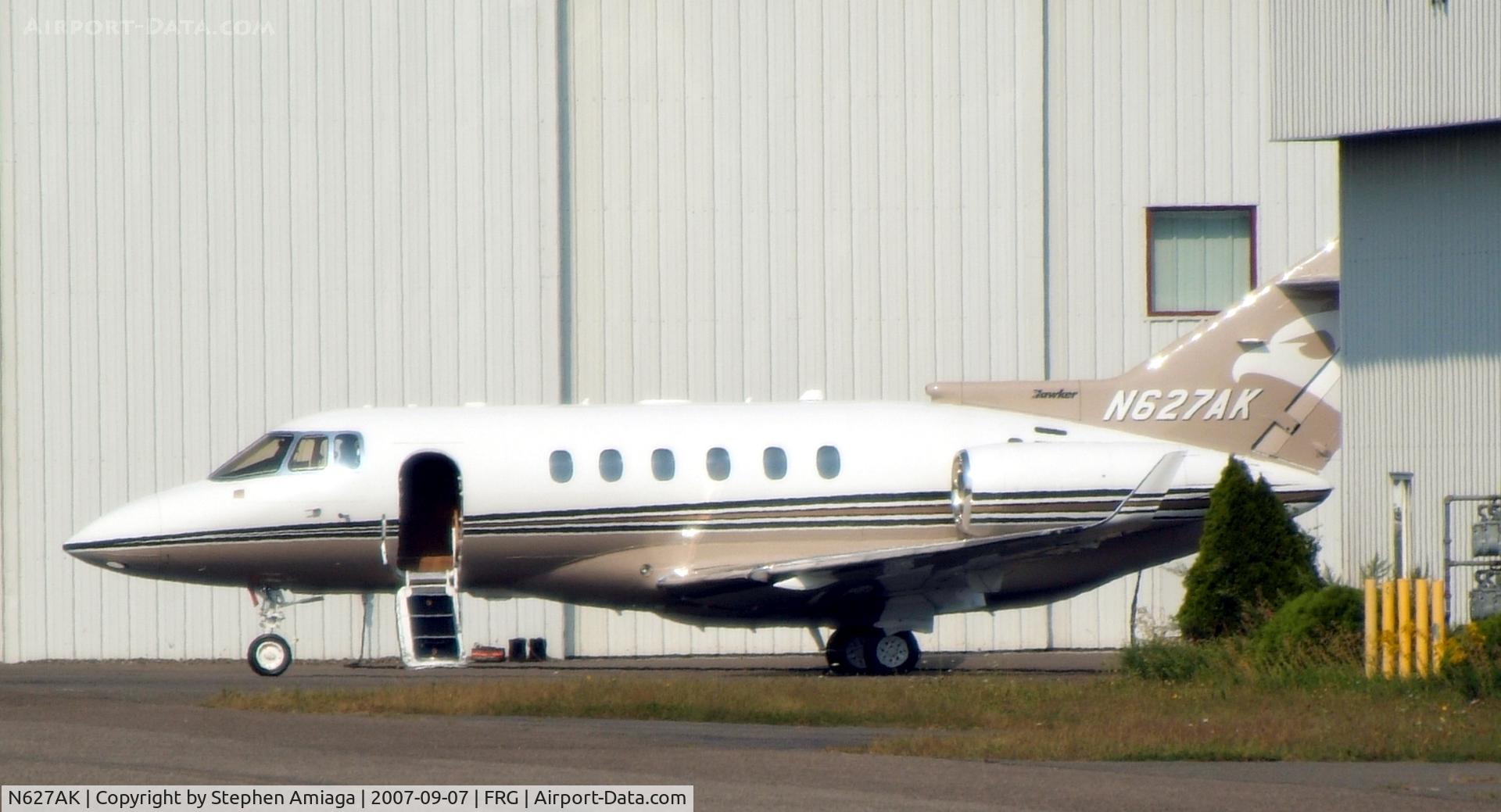 N627AK, 2005 Raytheon Hawker 800XPi C/N 258723, 800XP waiting to go from Talon Air