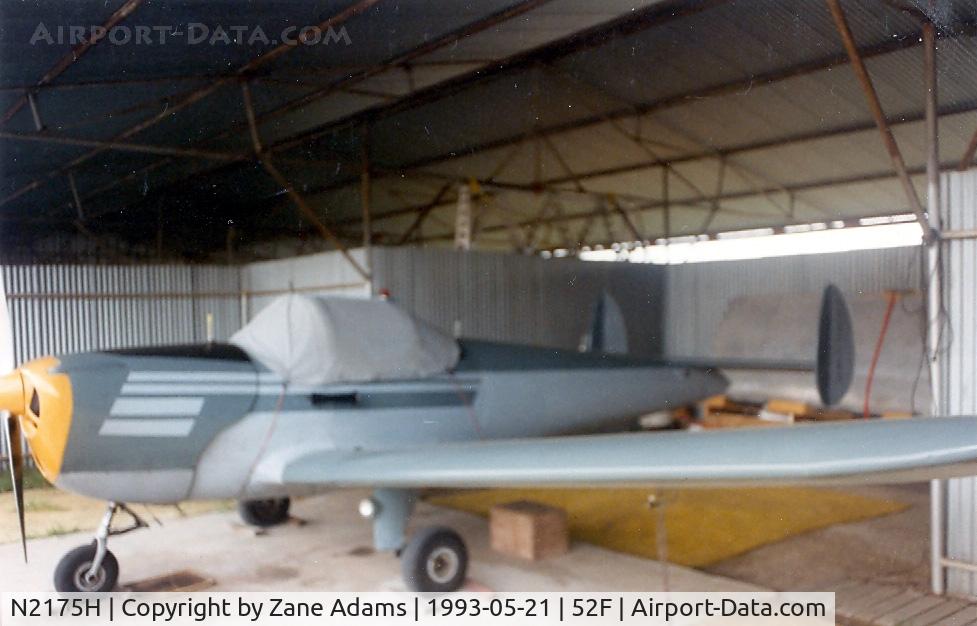 N2175H, 1946 Erco 415C Ercoupe C/N 2798, In the hanger