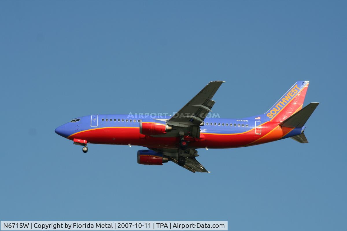 N671SW, 1988 Boeing 737-3G7 C/N 23785, Southwest