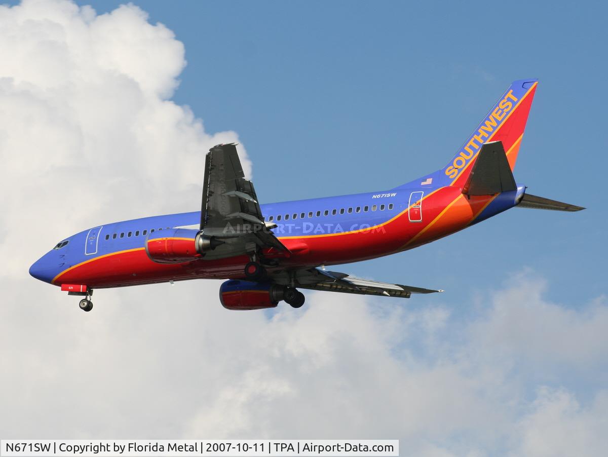 N671SW, 1988 Boeing 737-3G7 C/N 23785, Southwest