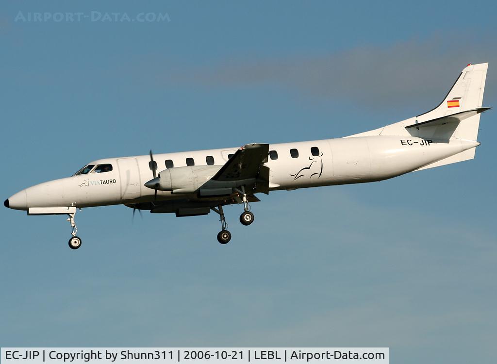 EC-JIP, 1979 Swearingen SA-226TC Metro II C/N TC-301, Landing rwy 25L
