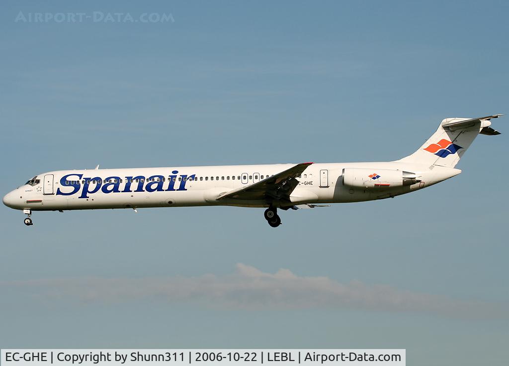 EC-GHE, 1986 McDonnell Douglas MD-83 (DC-9-83) C/N 49398, Landing rwy 25R