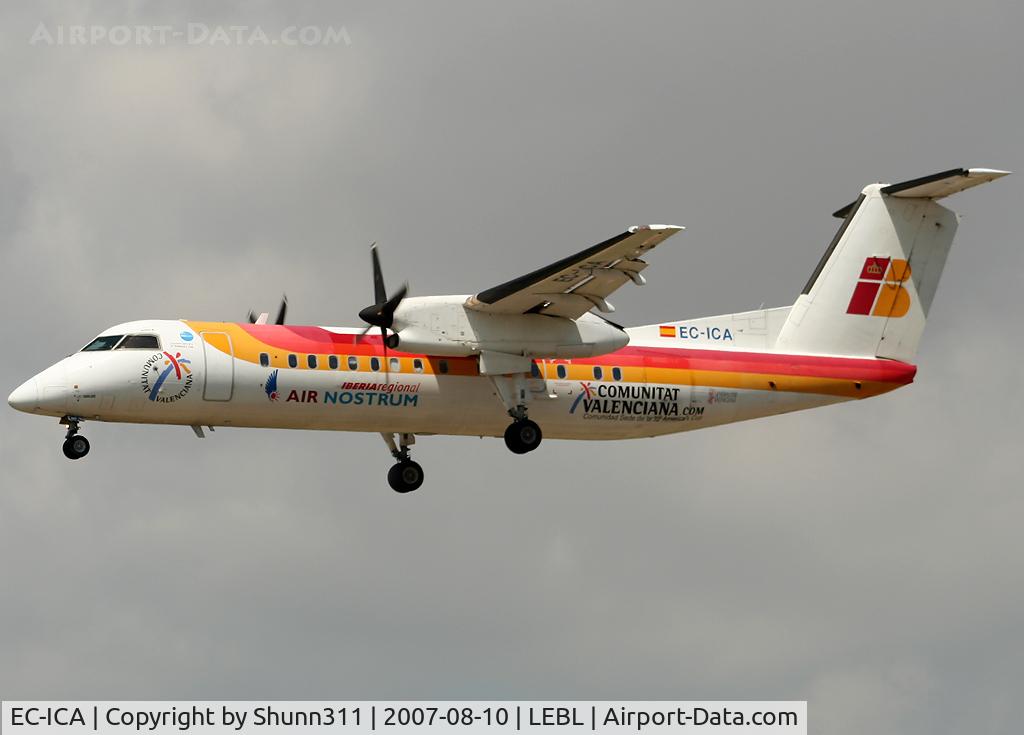 EC-ICA, 2000 De Havilland Canada DHC-8-315 Dash 8 C/N 562, Landing rwy 25R