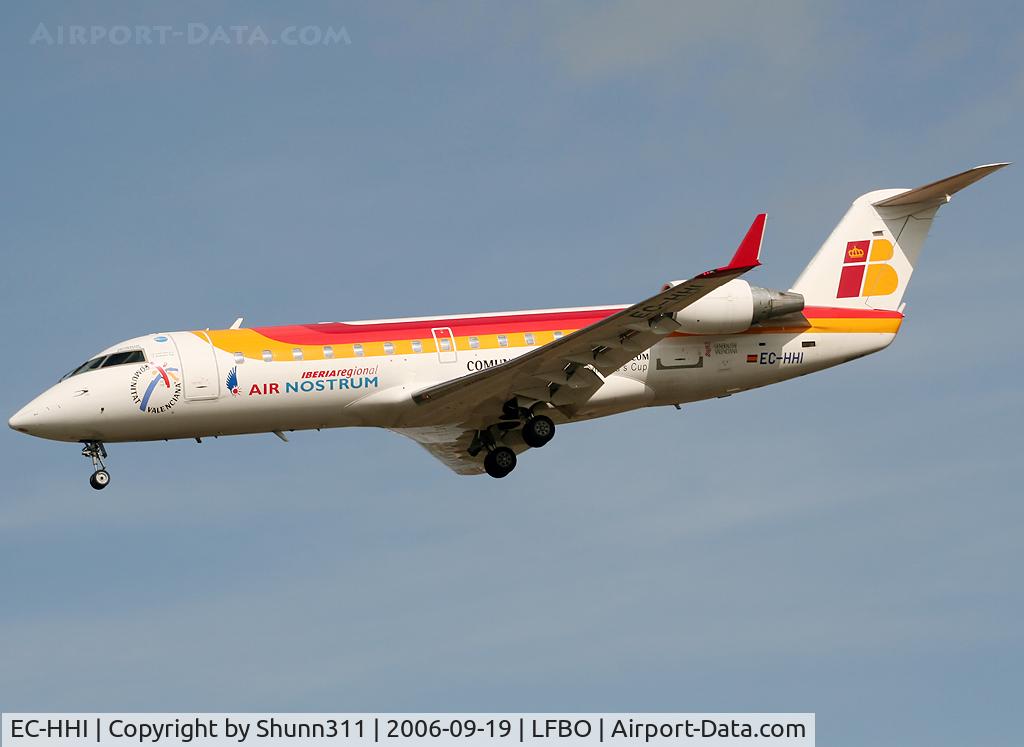EC-HHI, Canadair CRJ-200ER (CL-600-2B19) C/N 7343, Landing rwy 32L
