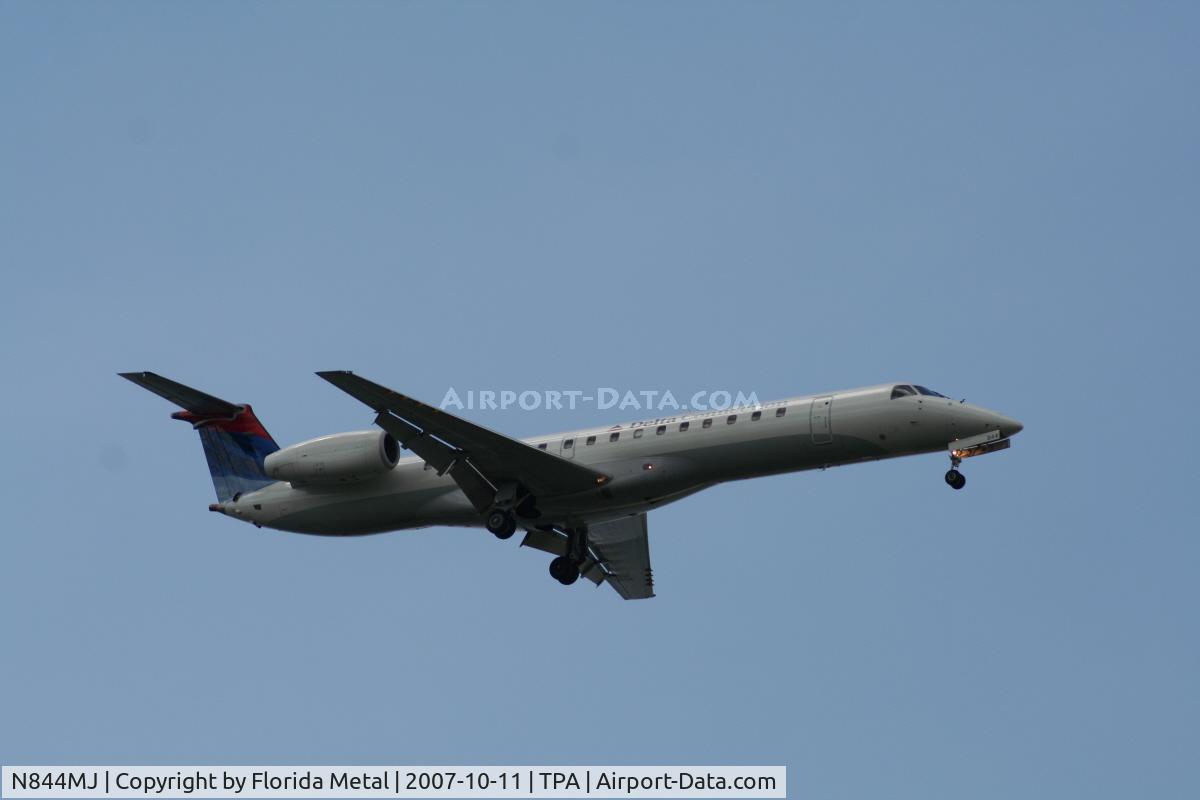 N844MJ, 2001 Embraer EMB-145LR C/N 145481, Delta Connection
