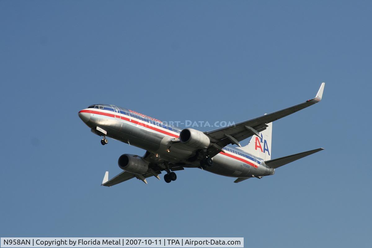 N958AN, 2001 Boeing 737-823 C/N 30091, American