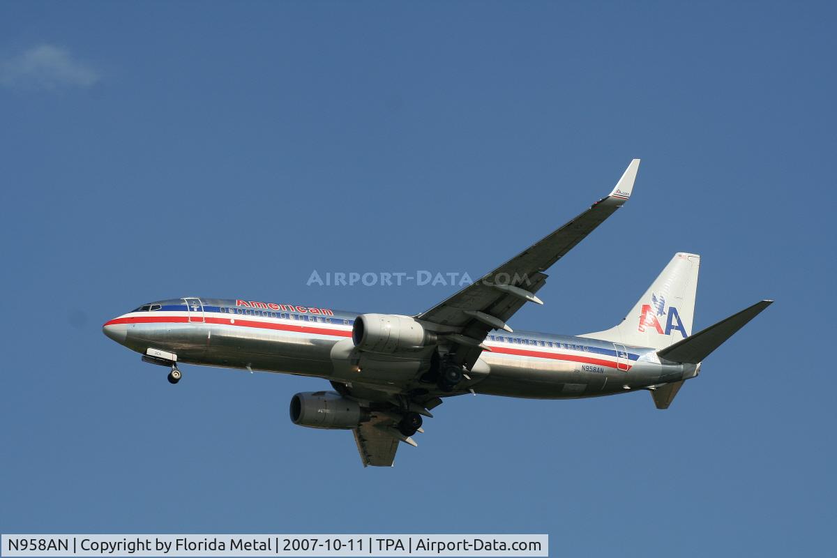 N958AN, 2001 Boeing 737-823 C/N 30091, American