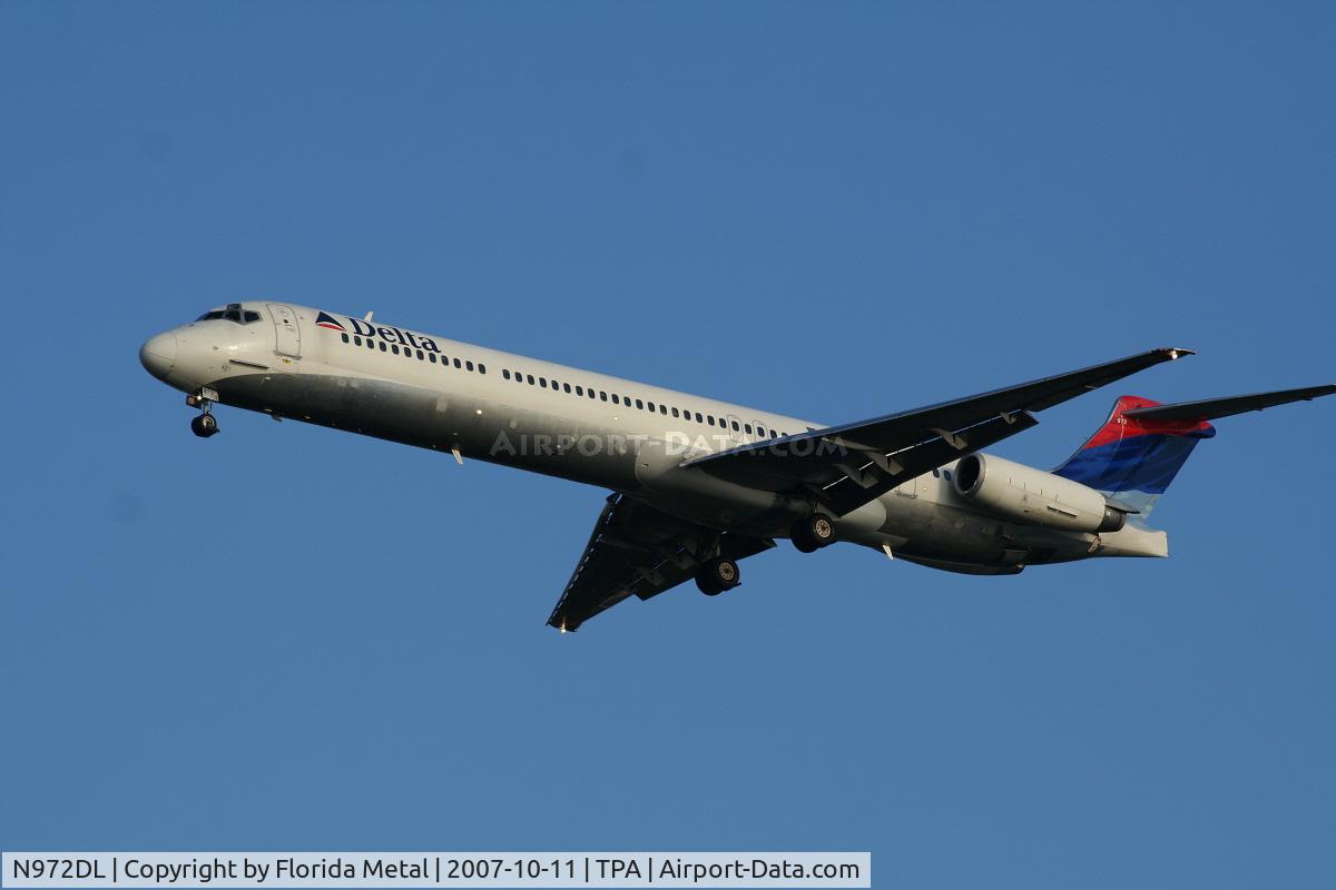 N972DL, 1991 McDonnell Douglas MD-88 C/N 53215, Delta