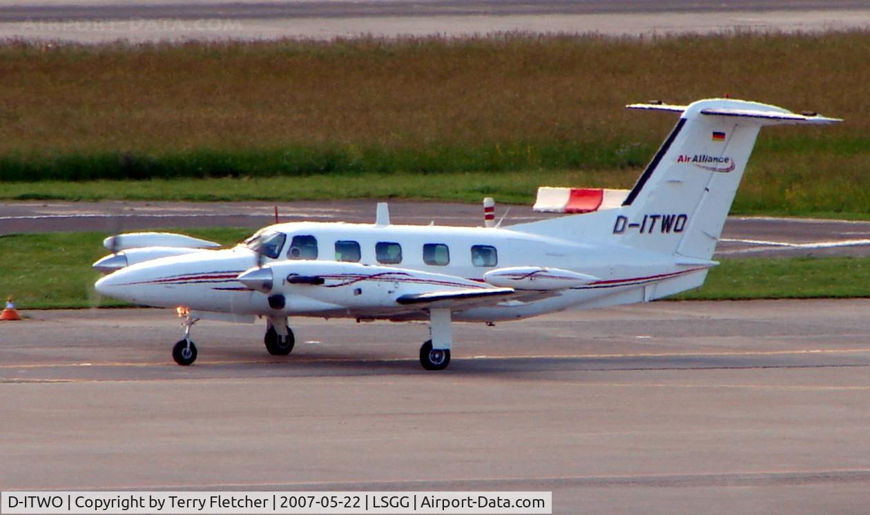D-ITWO, 1987 Piper PA-42-720 Cheyenne IIIA C/N 42-5501046, at Geneva on the day of EBACE2007 exhibition