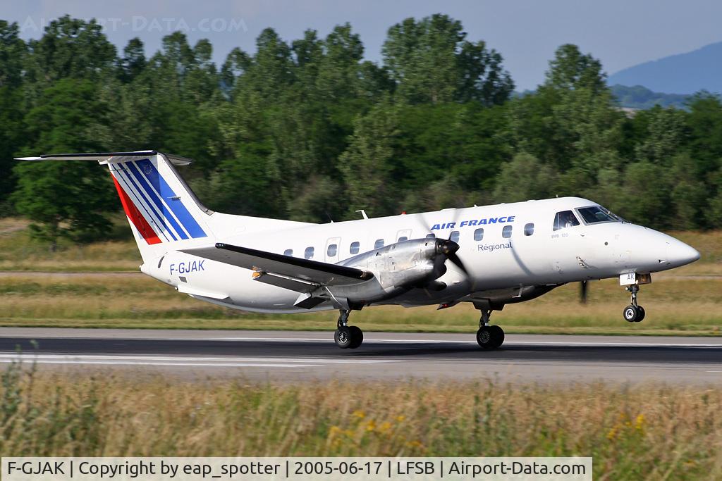F-GJAK, Embraer EMB-120ER Brasilia C/N 120215, arriving from Rennes