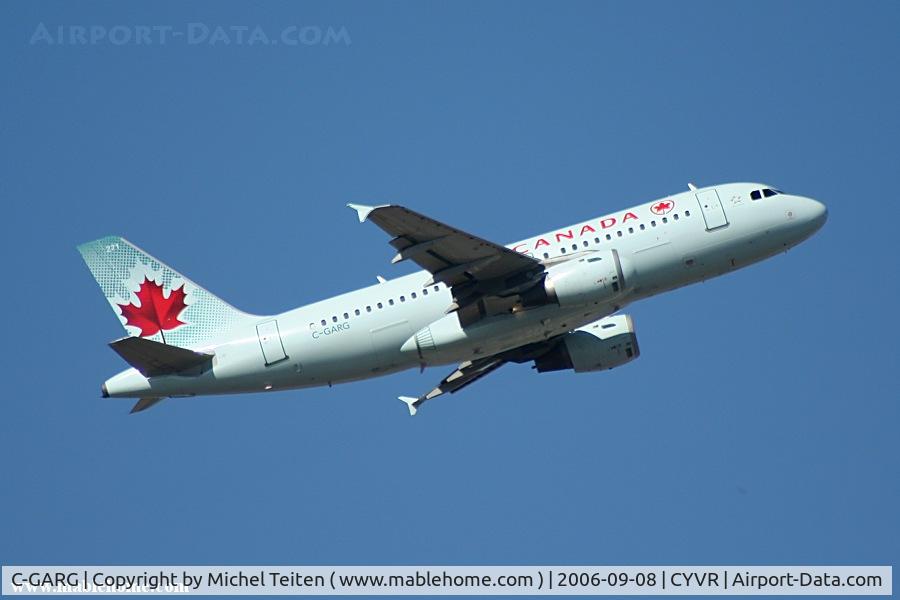 C-GARG, 1997 Airbus A319-114 C/N 742, Taking off from YVR