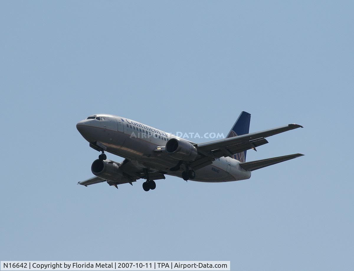 N16642, 1997 Boeing 737-524 C/N 28903, Continental