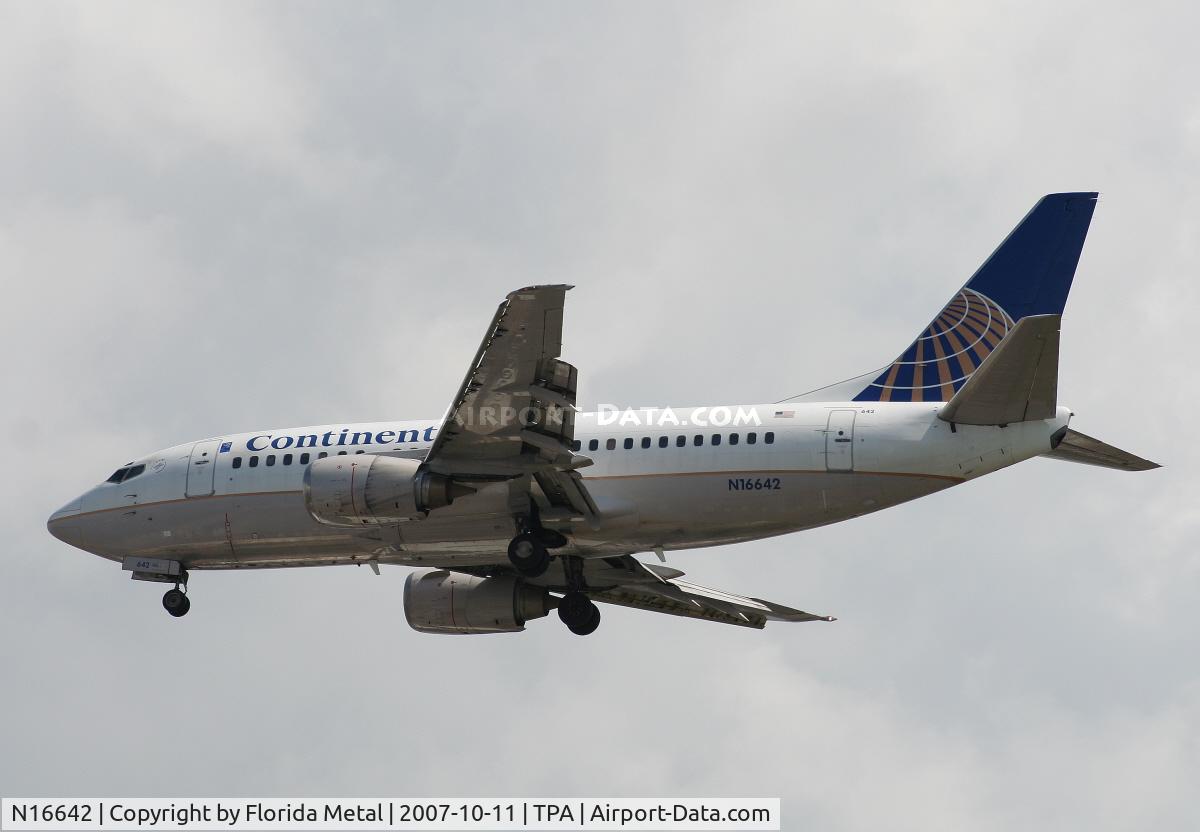 N16642, 1997 Boeing 737-524 C/N 28903, Continental