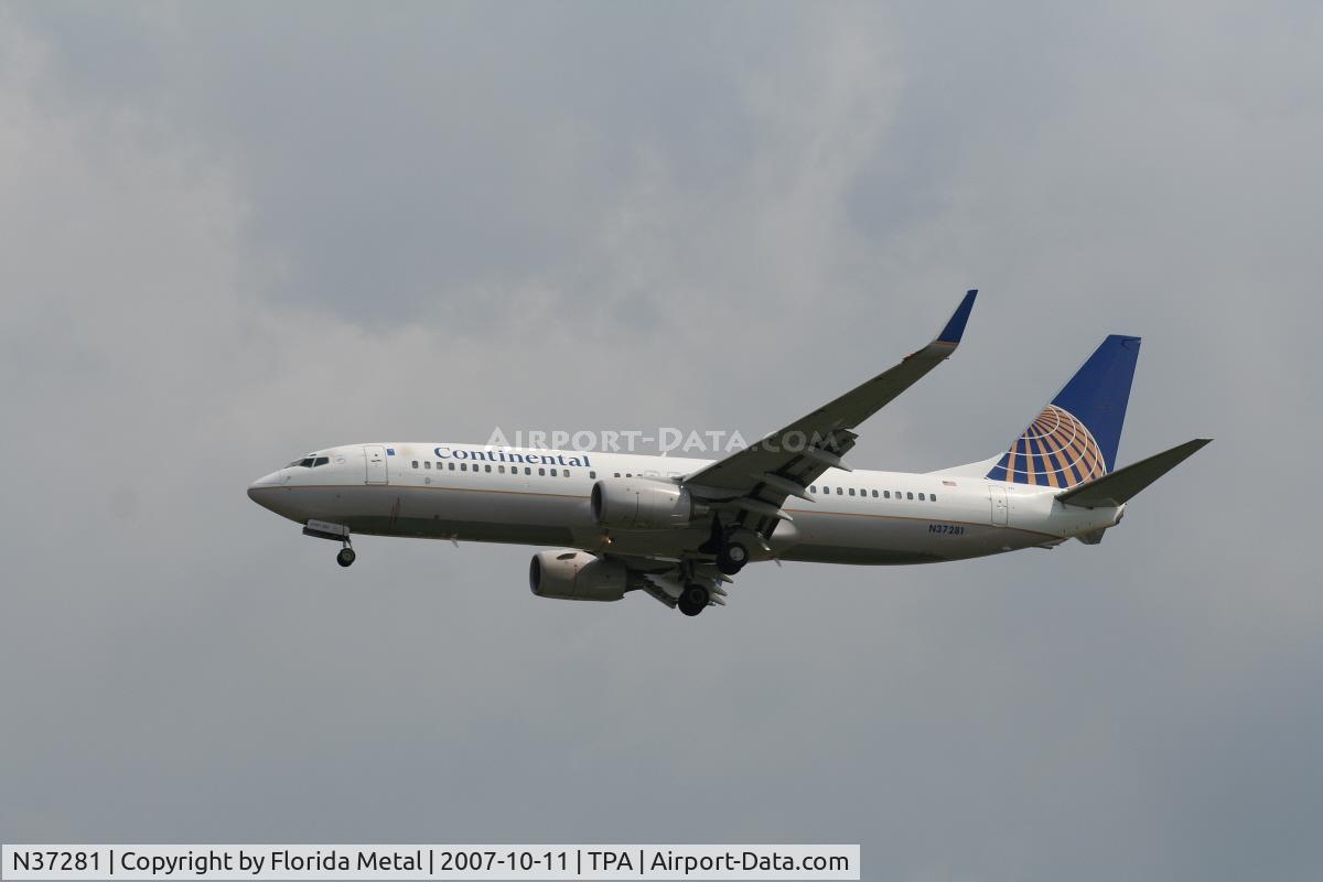 N37281, 2003 Boeing 737-824 C/N 31599, Continental