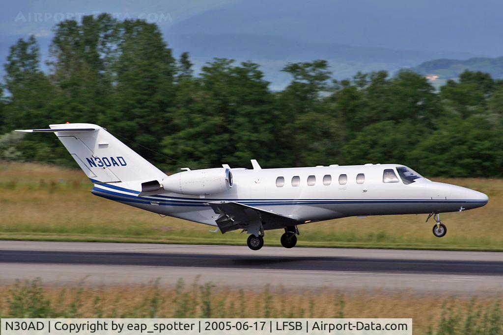 N30AD, 2003 Cessna 525A CitationJet CJ2 C/N 525A0165, landing on rwy 16