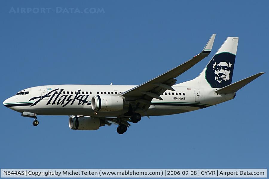 N644AS, 2003 Boeing 737-790 C/N 30795, Alaska Airlines flight landing at YVR