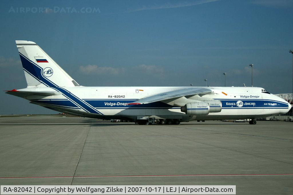 RA-82042, 1991 Antonov An-124-100 Ruslan C/N 9773054055093/0606, visitor