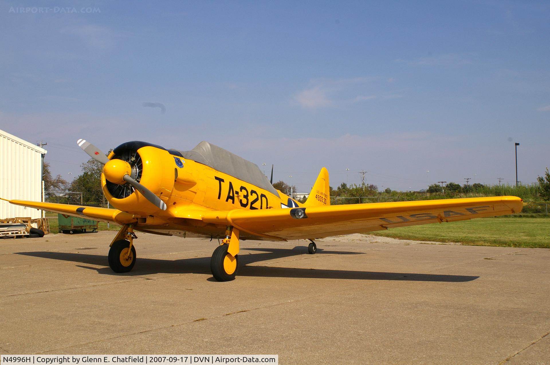 N4996H, 1951 North American T-6G Texan C/N 168-424, I was driving by the airport and found this on the ramp.