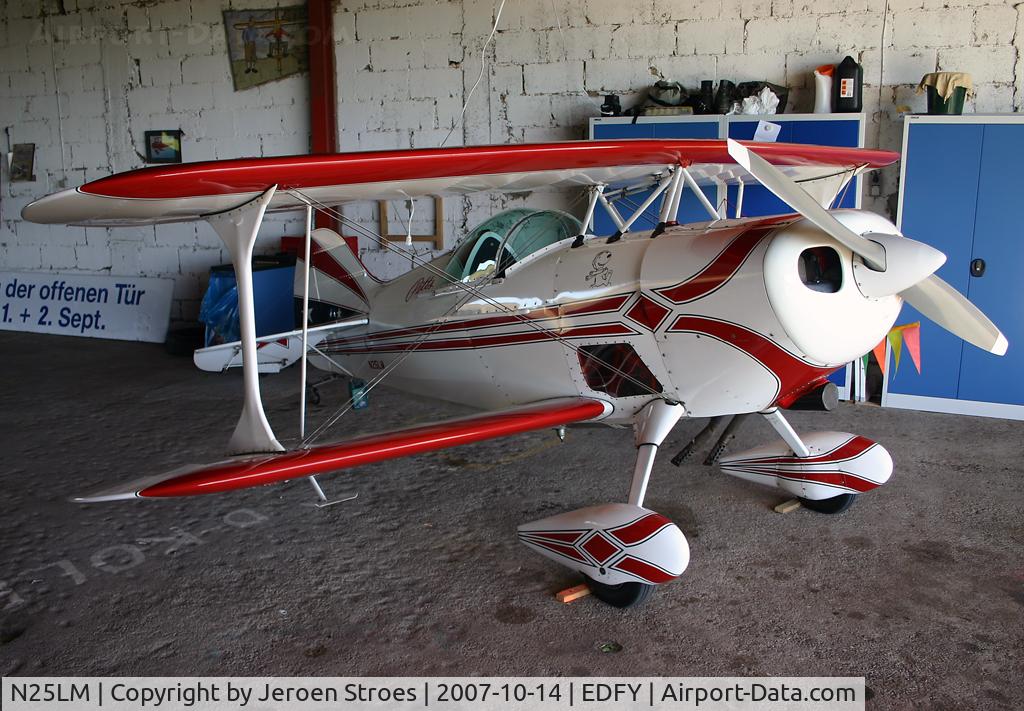 N25LM, 1993 Pitts S-1S Special C/N LM101, ELZ airfield, Germany