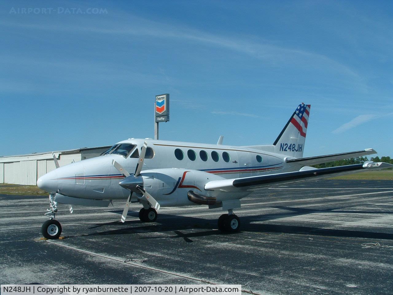 N248JH, 1982 Beech B100 King Air King Air C/N BE-126, Parked at KCRG.