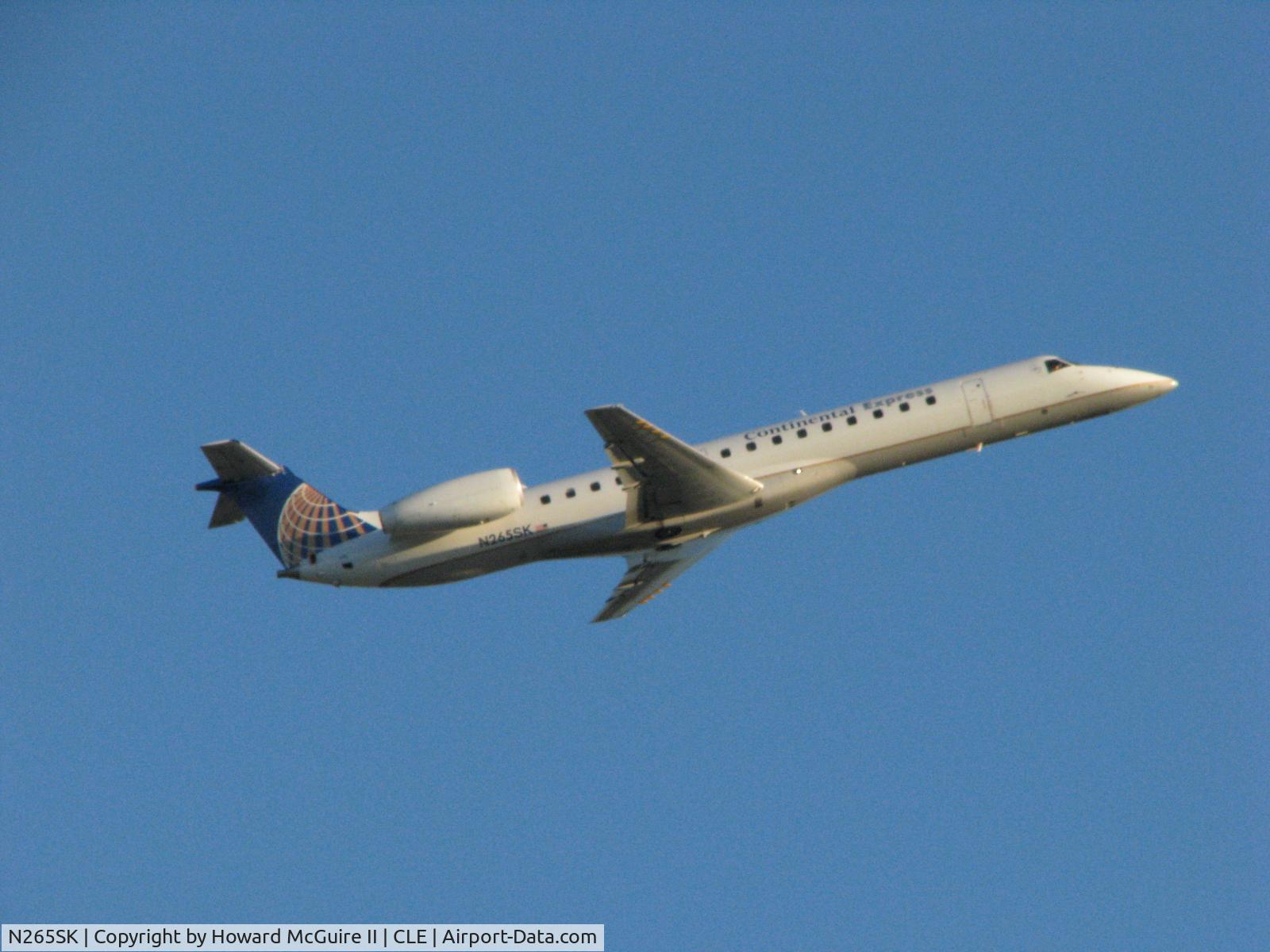 N265SK, 2000 Embraer ERJ-145LR (EMB-145LR) C/N 145226, Cleveland Hopkins Airport