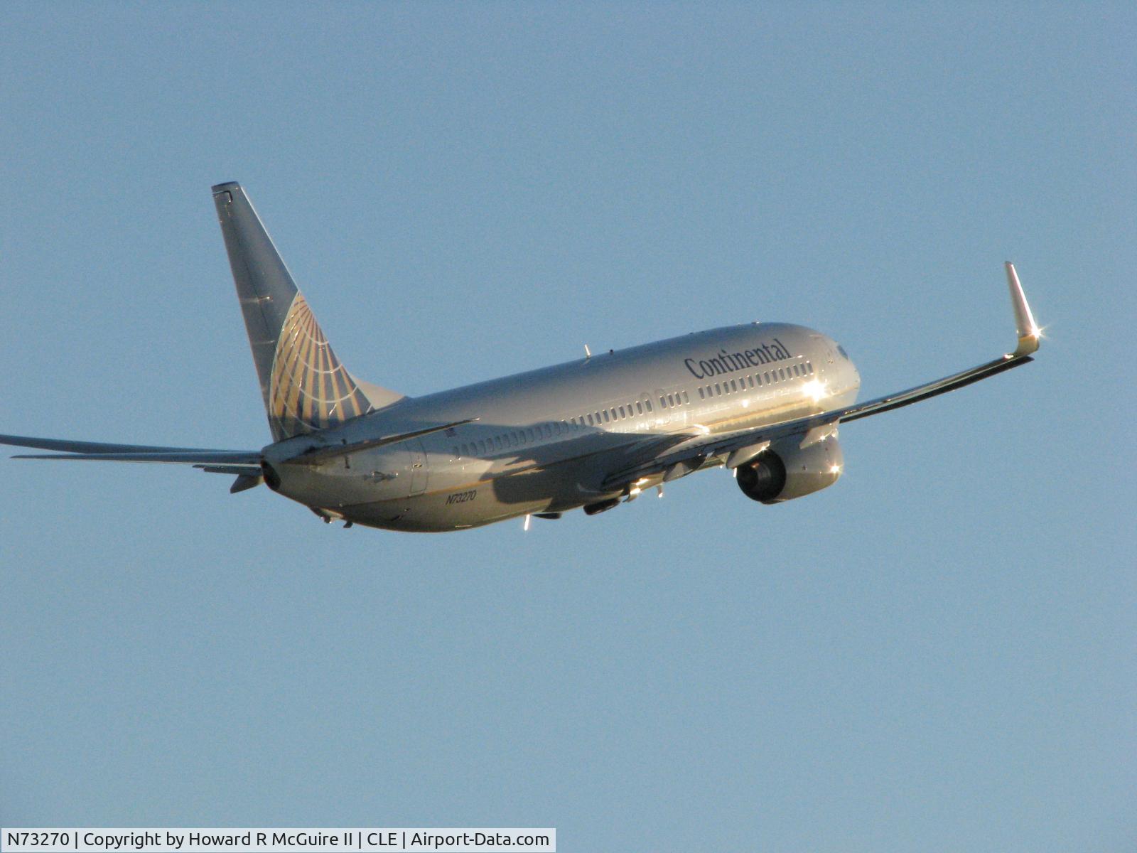 N73270, 2001 Boeing 737-824 C/N 31632, Cleveland Hopkins Airport