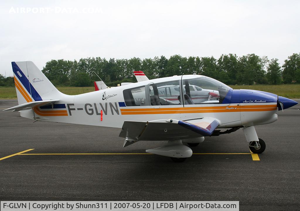 F-GLVN, Robin DR-400-140B Major C/N 2163, Parked at the Airclub during Open Day