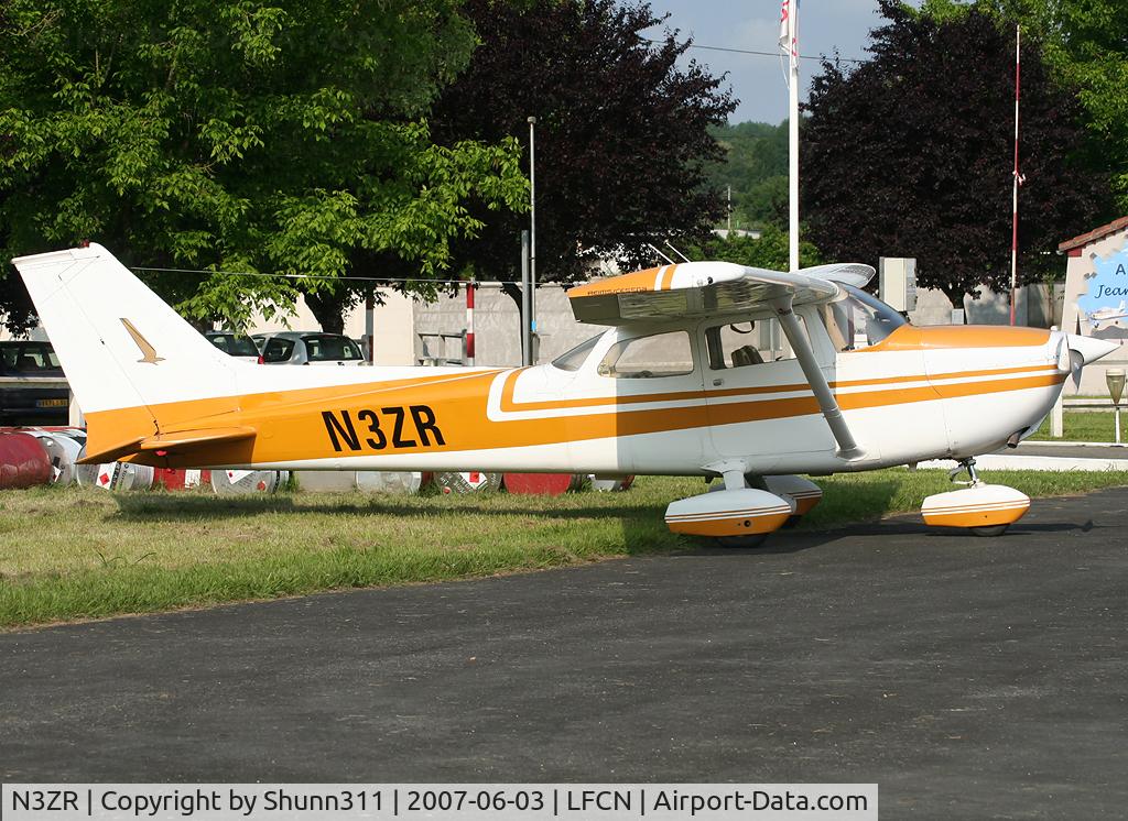 N3ZR, Reims F172M Skyhawk C/N 1048, Parked here