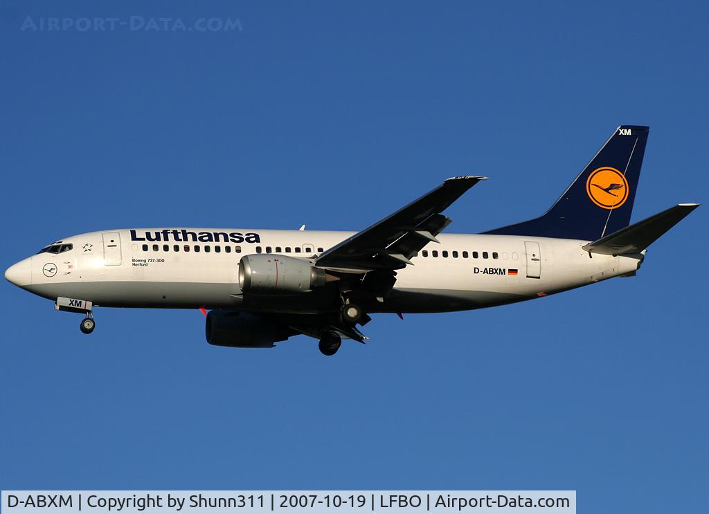 D-ABXM, 1987 Boeing 737-330 C/N 23871, Landing rwy 32L