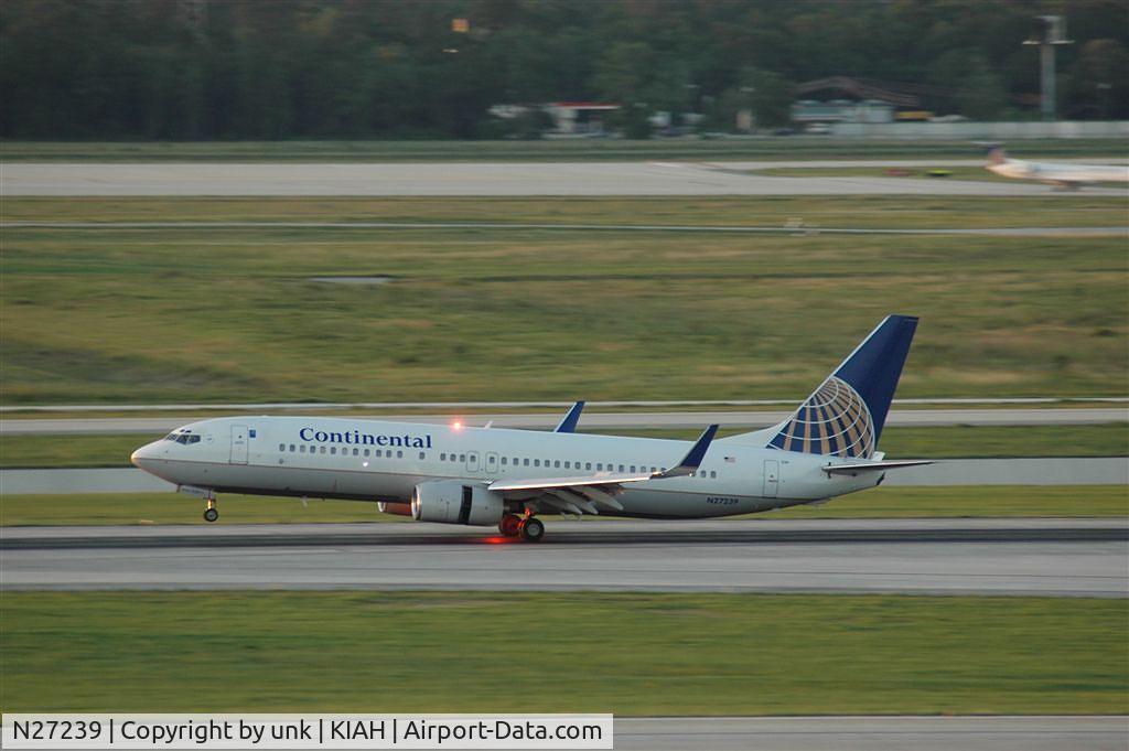 N27239, 1999 Boeing 737-824 C/N 28951, COA1588