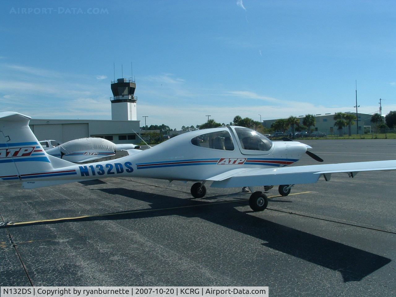 N132DS, 2004 Diamond DA-40 Diamond Star C/N 40.450, One of ATP's Diamond trainers out of Craig.