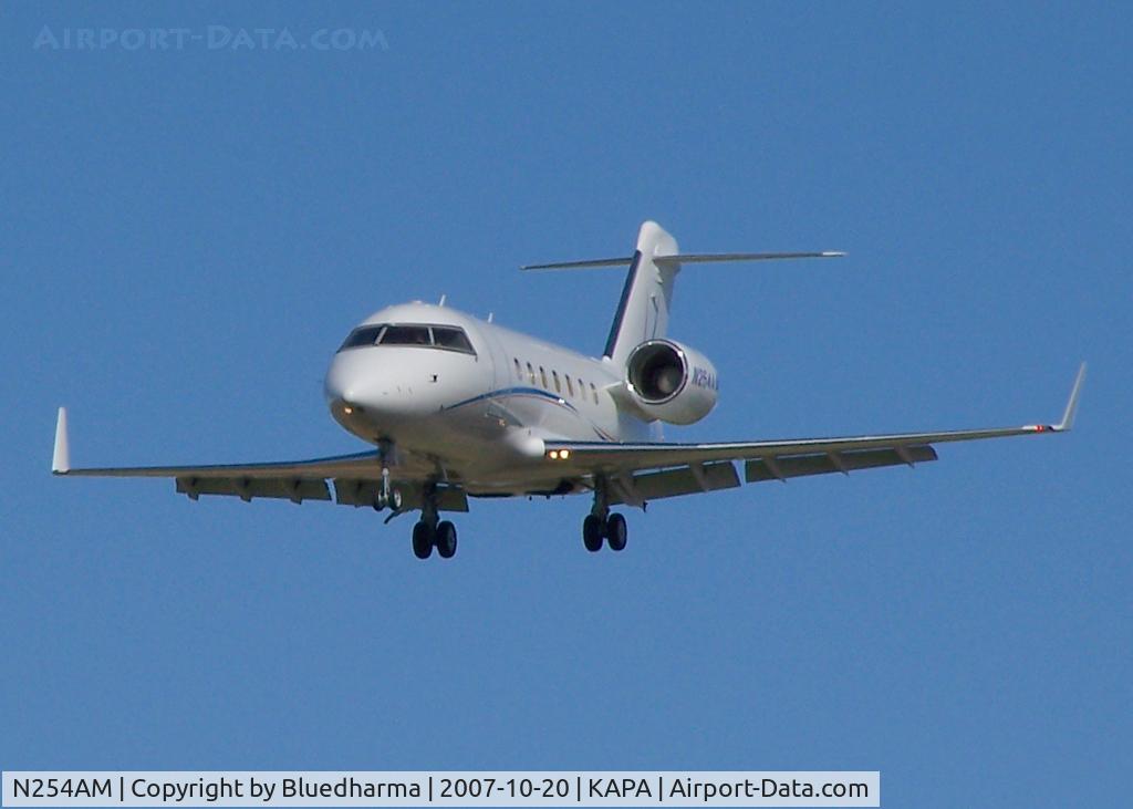 N254AM, 1997 Canadair Challenger 604 (CL-600-2B16) C/N 5361, Approach to 17L