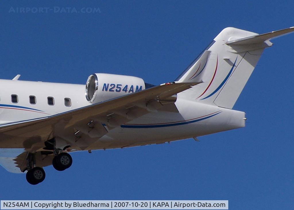 N254AM, 1997 Canadair Challenger 604 (CL-600-2B16) C/N 5361, Approach to 17L (TAIL DETAIL)