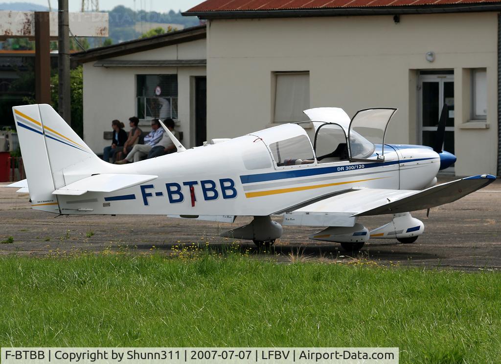 F-BTBB, Robin DR-300-120 Petit Prince C/N 636, Parked at the Airclub