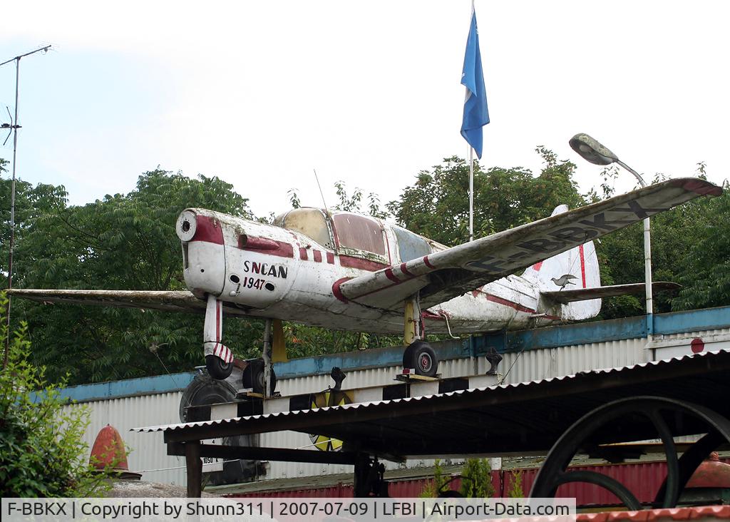 F-BBKX, 1947 Nord NORD 1203 C/N 57, Displayed in a Museum near the airport... Canx in February 1973 as destroyed...